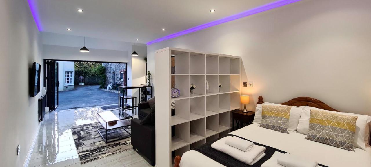 The Studio, Luxury Modern Apartment In The South Hams, Stunning Walks On The Doorstep, A 20 Minute Drive To The Beautiful Sandy Beaches, Quiet Courtyard Setting, Shops, Bars And Restaurants A Short Walk Away! Ivybridge Exteriör bild